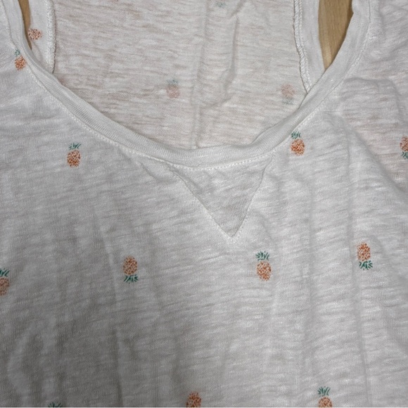 Rails Cream Tank Top with Pineapple Patterns - Picture 2 of 4